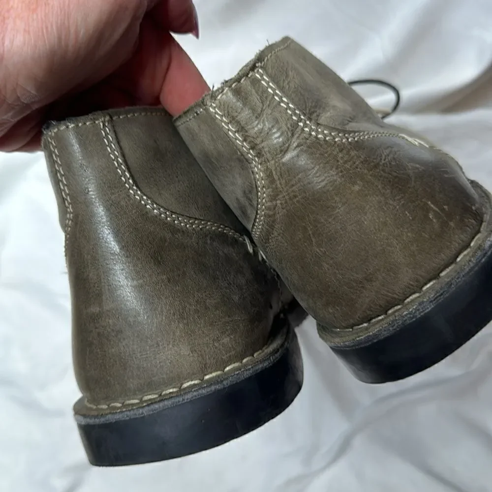 Steve Madden Grey Beckett Leather Lace Up Chukka Ankle Boots. Size 12.